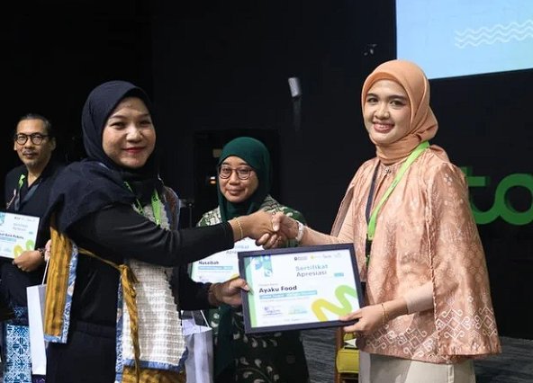 Dokumentasi kegiatan dan booth Ayaku Food